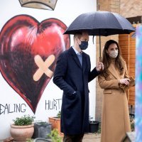 Princ William i Kate Middleton u posjeti osoblju Hitne pomoći