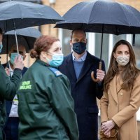 Princ William i Kate Middleton u posjeti osoblju Hitne pomoći