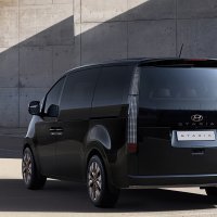 Hyundai Staria Premium