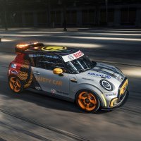 Mini Electric Pacesetter inspiriran JCW-om