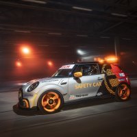 Mini Electric Pacesetter inspiriran JCW-om