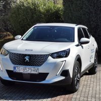 Peugeot e-2008 50 kWh 136 e-ALLURE