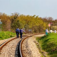 Vlak naletio na automobil, jedna osoba poginula