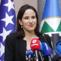 Umjesto Bogićevića gradonačelnica Sarajeva postala javnosti nepoznata Benjamina Karić