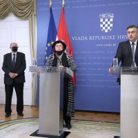 Zagreb: Plenković objavio da će umirovljenici dobiti covid dodatak