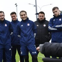 Dinamova legenda Rudi Belin posjetio je igrače Dinama na posljednjem treningu
