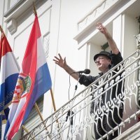Kandidat HSS-a za gradonačelnika Splita Siniša Vuco održao presicu pa zapjevao