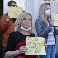 Zagreb: Prosvjed socijalnih radnika pod nazivom Čujete li našu šutnju