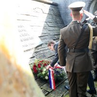 Gordan Jandroković i suradnici polaganjem vijenaca odali počast stradalima u Jasenovcu