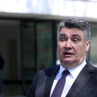 Predsjednik Zoran Milanović tijekom posjeta Jasenovcu obratio se medijima