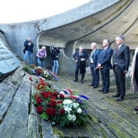 Milorad Pupovac i izaslanstvo manjina odali počast stradalima u Jasenovcu