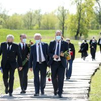 Milorad Pupovac i izaslanstvo manjina odali počast stradalima u Jasenovcu