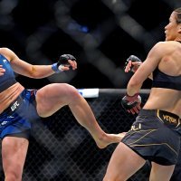 Rose Namajunas i Zhang Weili