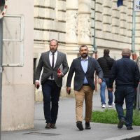 Odvjetnici Zorana Mamića stigli na sud na preuzimanje datuma za izvršavanje zatvorske kazne