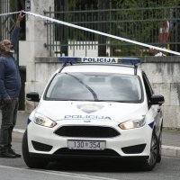 Zvončić pred prostorijama SDP-a