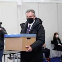 Miroslav Škoro predao potpise za kandidaturu za gradonačelnika Zagreba