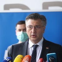 Davor Filipović predao liste za kandidaturu za gradonačelnika Zagreba