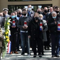 Polaganjem vijenaca na Gradskom groblju u Vinkovcima obilježena je 30. godišnjica osnutka 3. brigade Kune