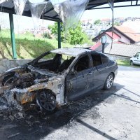 Zapaljeni auto obitelji Banek