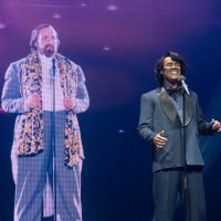 Saša Lozar kao Luciano Pavarotti i James Brown