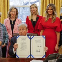 Ivanka Trump, Melania Trump