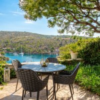 Vila Fabulosa, Brač