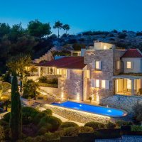 Vila Fabulosa, Brač