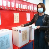 Jelena Pavičić Vukičević glasovala na lokalnim izborima