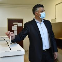 Andrej Plenković na biralištu