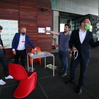 Pripreme u izbornom stožeru kandidata za gradonačelnika Zagreba Tomislava Tomaševića