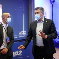 Zagreb: Andrej Plenković u izbornom stožeru kandidata HDZ-a, HSLS-a i HSU-a