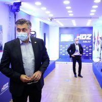 Zagreb: Andrej Plenković u izbornom stožeru kandidata HDZ-a, HSLS-a i HSU-a