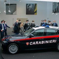 Talijanski karabinijeri voze Alfa Romeo Giuliju