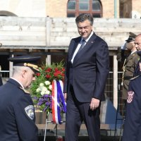 Plenković i Jandroković položili vijence povodom Dana OSRH