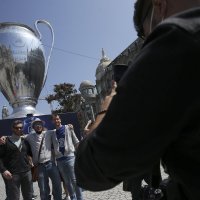 Navijači Manchester Cityja i Chelseaja u Portu