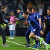 lavlje igrača Chelseaja nakon osvojenog naslova pobjednika Lige prvaka