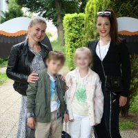 Ana Vilenica sa sinom Dujmom i Rebeka Ljiljak s kcerkom Sarahom