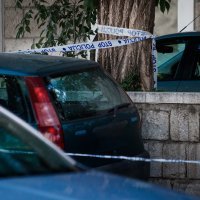 U Splitu u eksploziji oštećen automobil