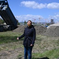 Krisztina Baranyi, načelnica budimpeštanske gradske četvrti Ferencvaros, na gradilištu budućeg kineskog kampusa