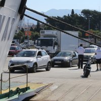 Gužva u splitskoj trajektnoj luci