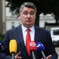 Zoran Milanović se obratio medijima nakon posjete Poliklinike za zaštitu djece i mladih Grada Zagreba