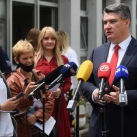 Zoran Milanović se obratio medijima nakon posjete Poliklinike za zaštitu djece i mladih Grada Zagreba