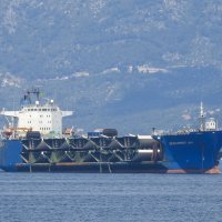 Brod kod Pelješkog mosta