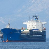 Brod kod Pelješkog mosta