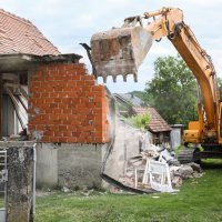 Zagreb: Rušenje prve kuće koja je stradala u potresu
