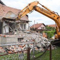 Zagreb: Rušenje prve kuće koja je stradala u potresu
