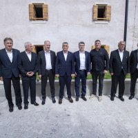 Milanović na Tripalovim danima u Sinju i obilasku Alkarskih dvora