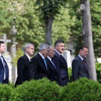 HDZ položio vijence na grob prvoga hrvatskog predsjednika dr. Franje Tuđmana