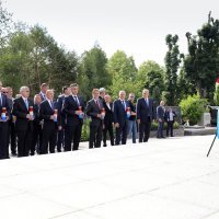 HDZ položio vijence na grob prvoga hrvatskog predsjednika dr. Franje Tuđmana