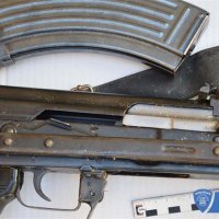 Kalašnjikov i marihuana